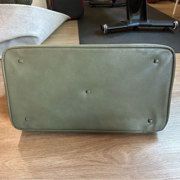 The Weekender Bag - Picture 6 of 11